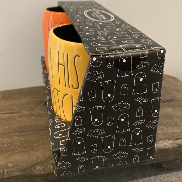 π»π§ββοΈ Rae Dunn Magenta IβM HIS WITCH & IβM HER BOO Set of 2 Mugs in Gift Box - Picture 11 of 12